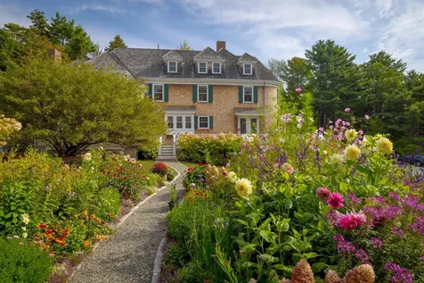 28 Harborside Road, Northeast Harbor Mount Desert ME 04662