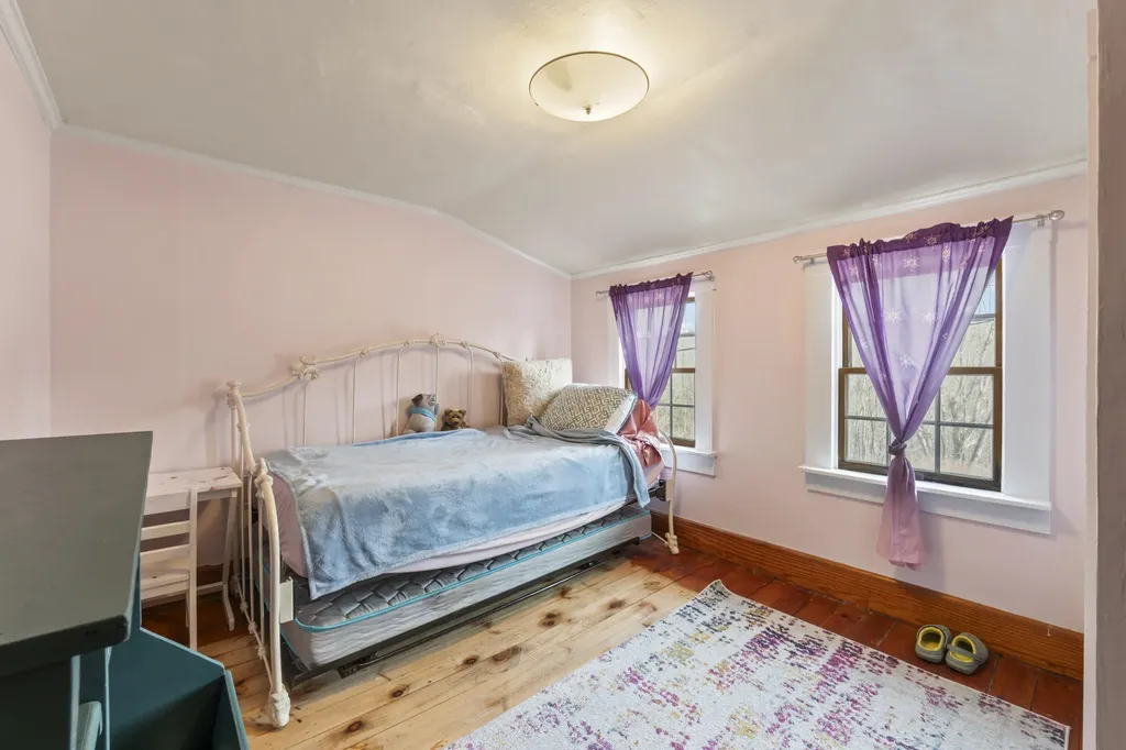 341 East Road Wales ME 04280