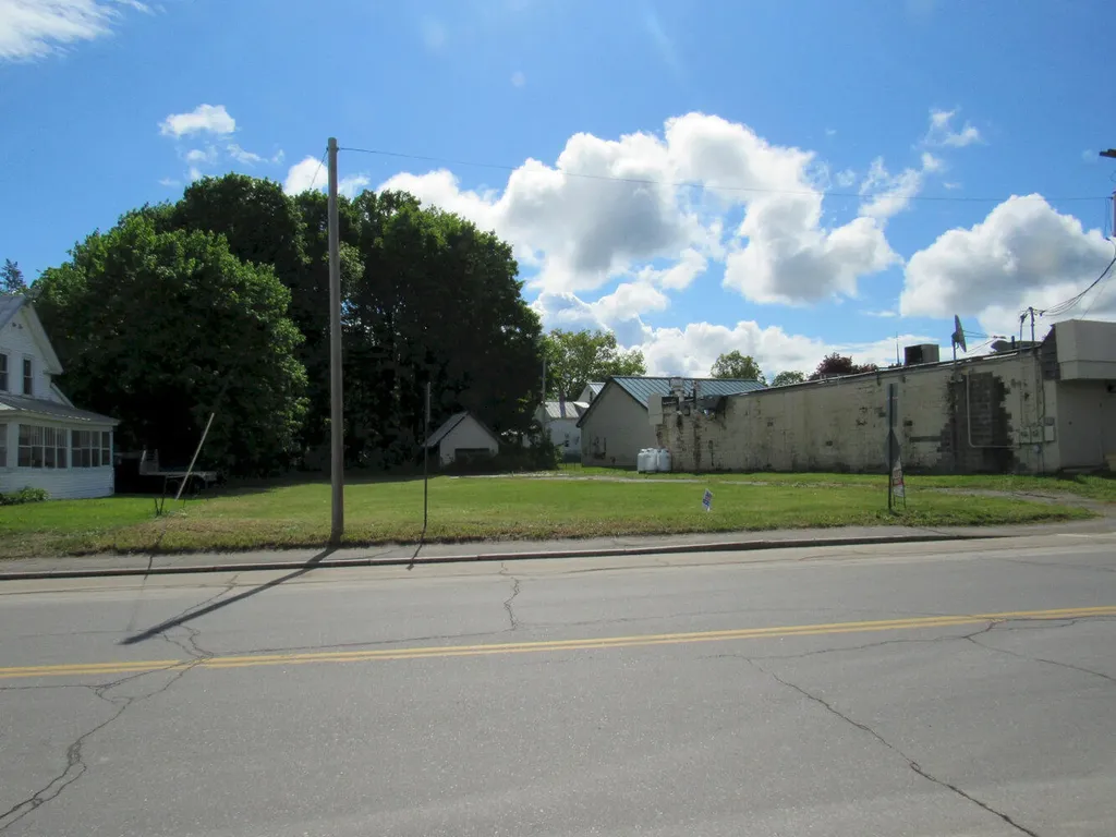 19 Weston Avenue Madison ME 04950