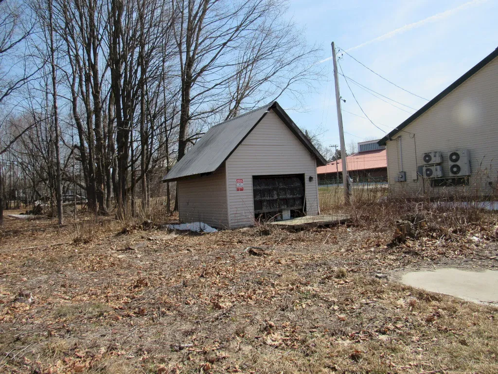 19 Weston Avenue Madison ME 04950