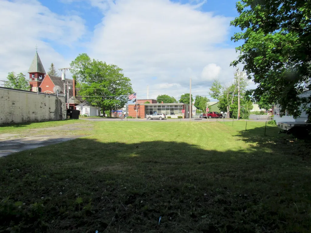 19 Weston Avenue Madison ME 04950