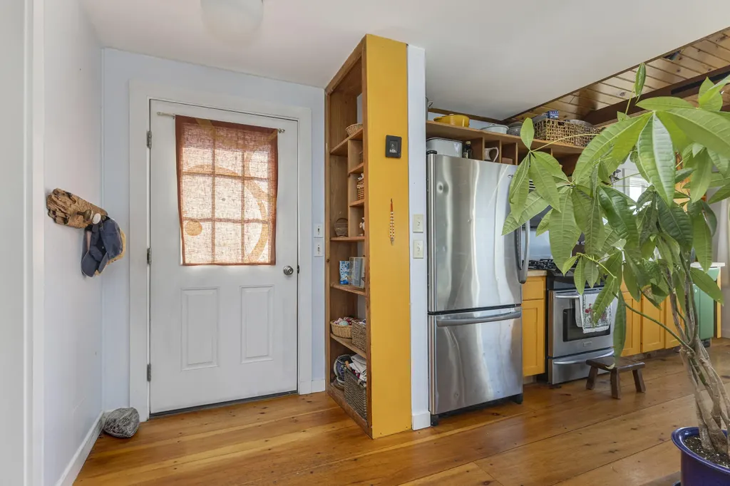 14 Welch Street Portland ME 04108