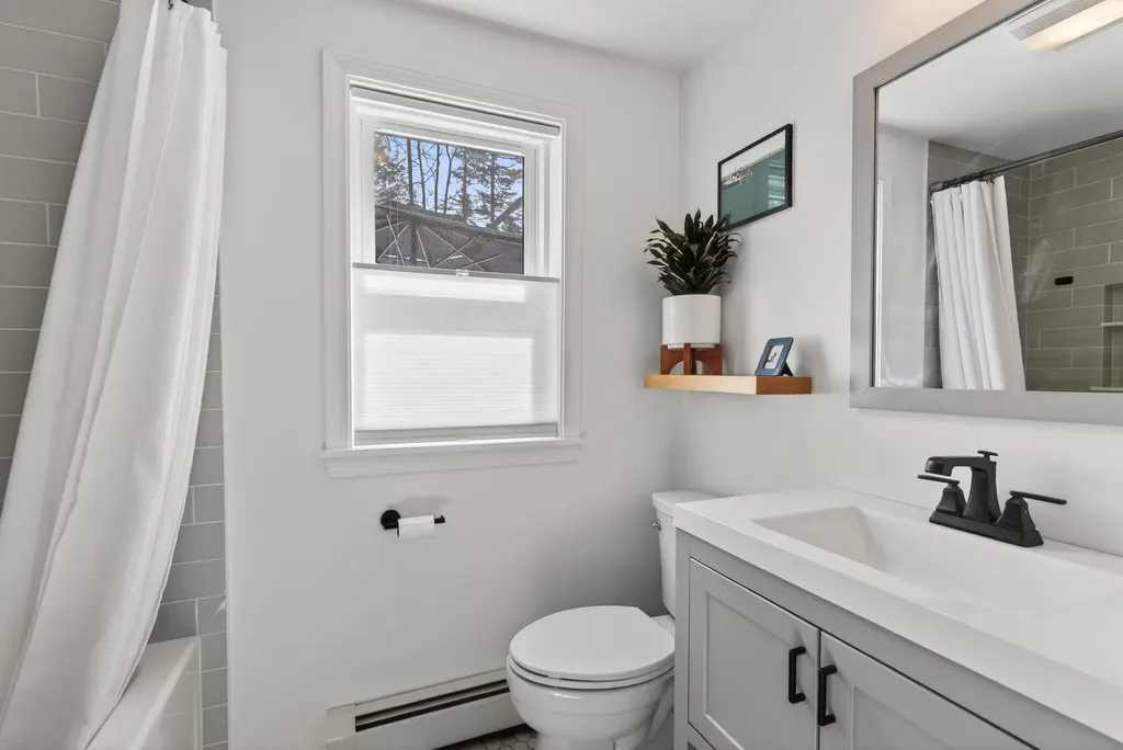 108 Baker Road Freeport ME 04032