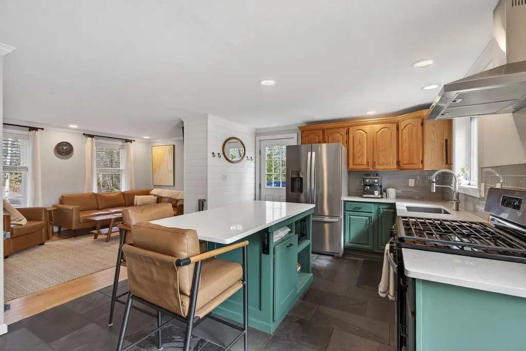 108 Baker Road Freeport ME 04032