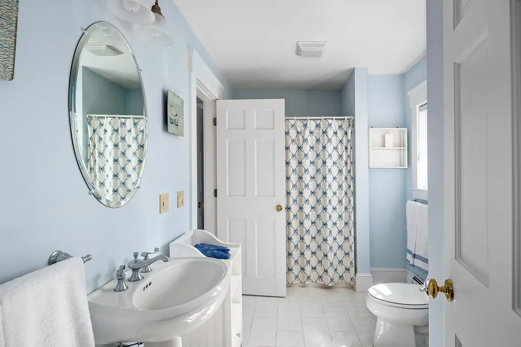 30 Eastward Rockport ME 04856