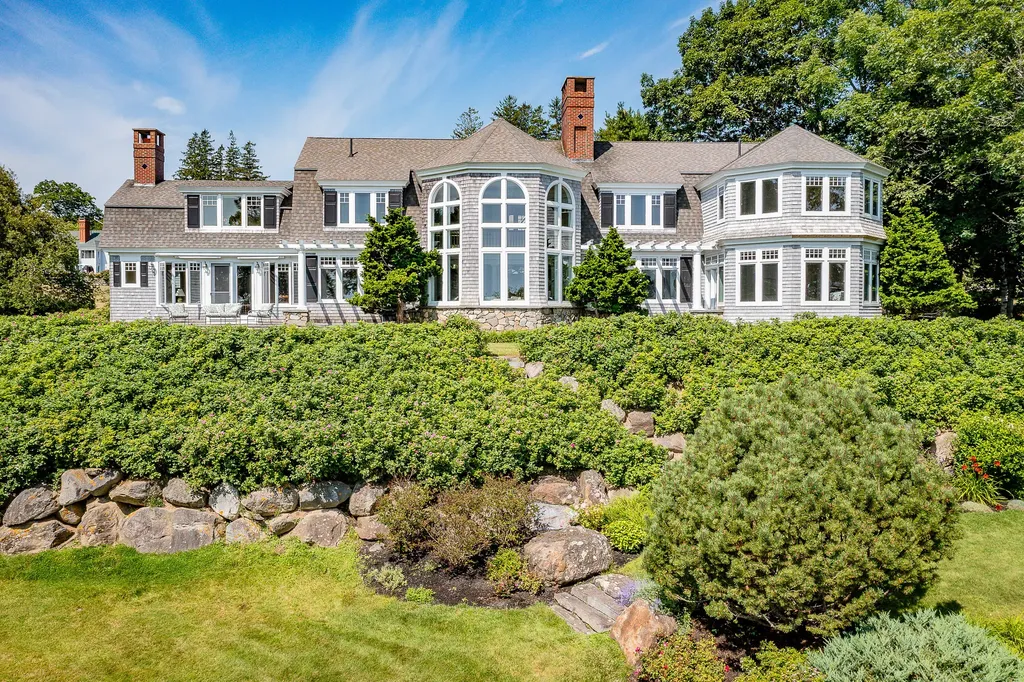 30 Eastward Rockport ME 04856