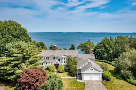 30 Eastward Rockport ME 04856