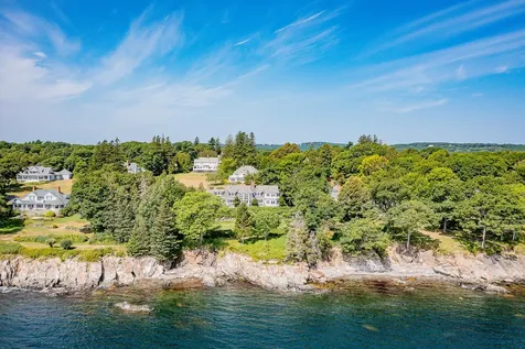 30 Eastward Rockport ME 04856