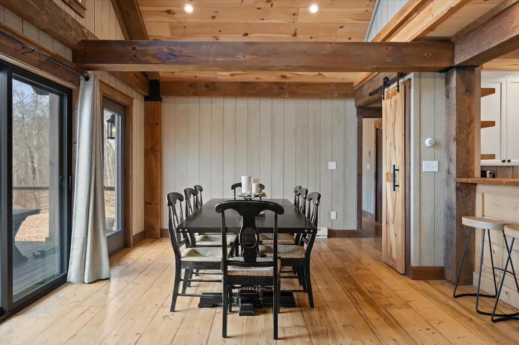 17 Hopkins Lane Verona Island ME 04416