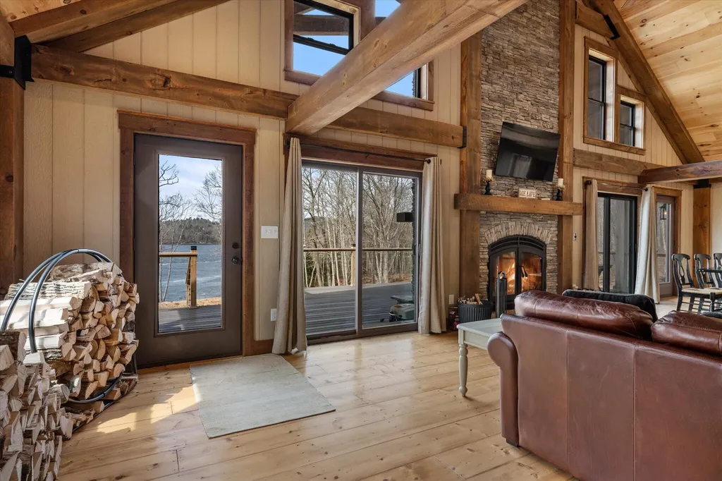 17 Hopkins Lane Verona Island ME 04416