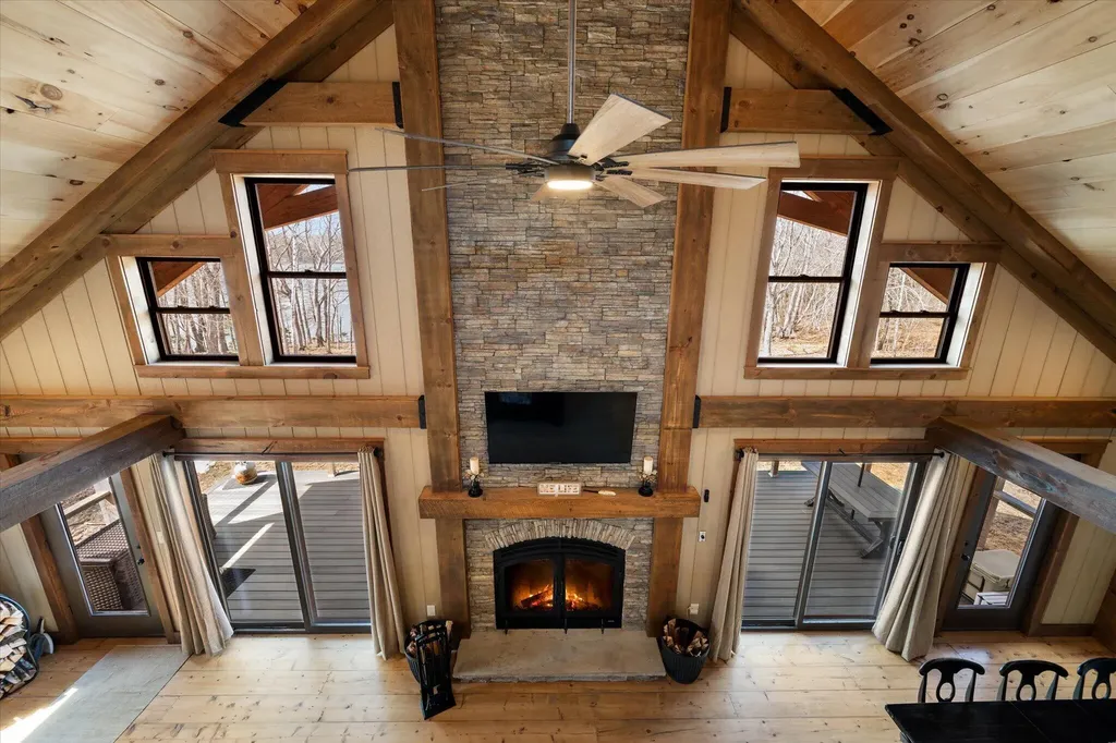 17 Hopkins Lane Verona Island ME 04416