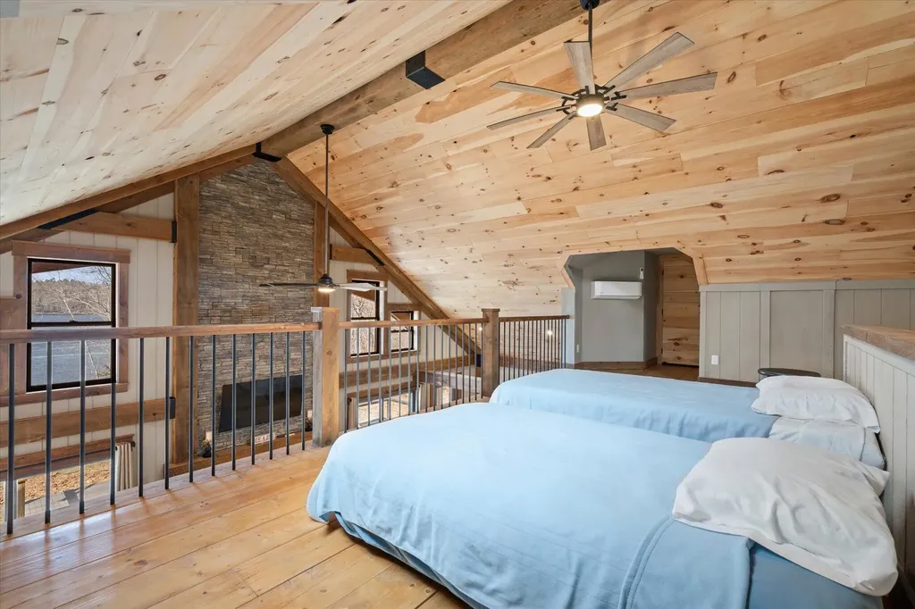 17 Hopkins Lane Verona Island ME 04416