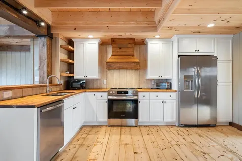 17 Hopkins Lane Verona Island ME 04416