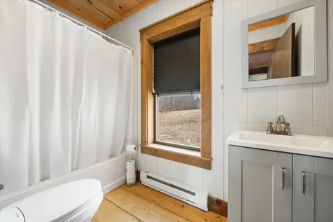 17 Hopkins Lane Verona Island ME 04416
