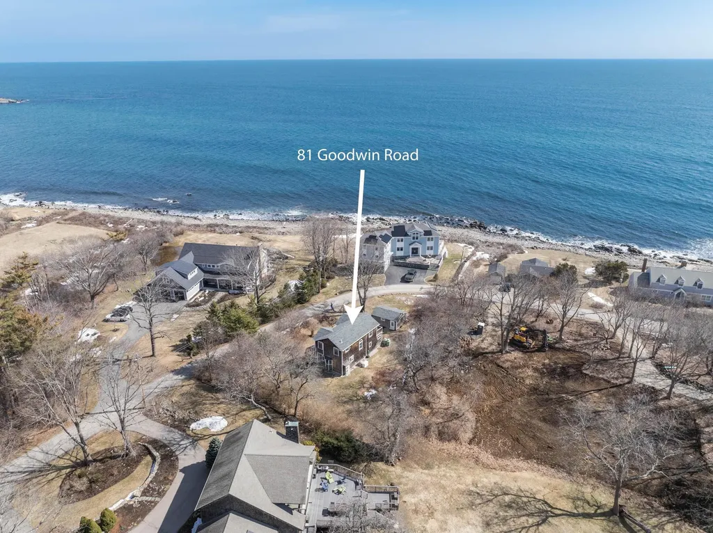 81 Goodwin Road Kittery ME 03905