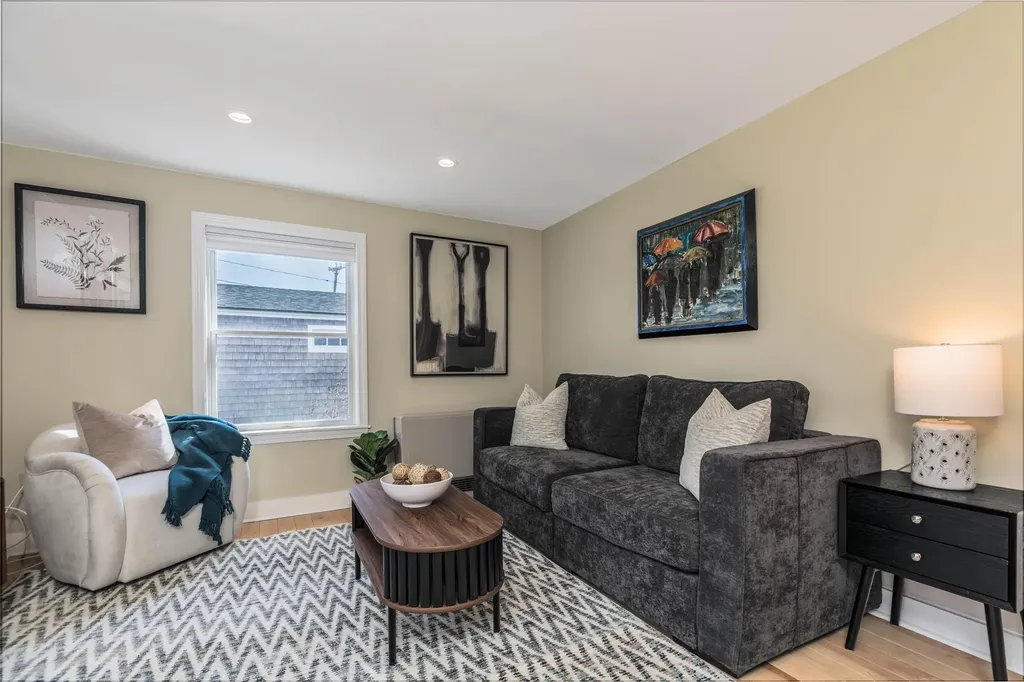 81 Goodwin Road Kittery ME 03905