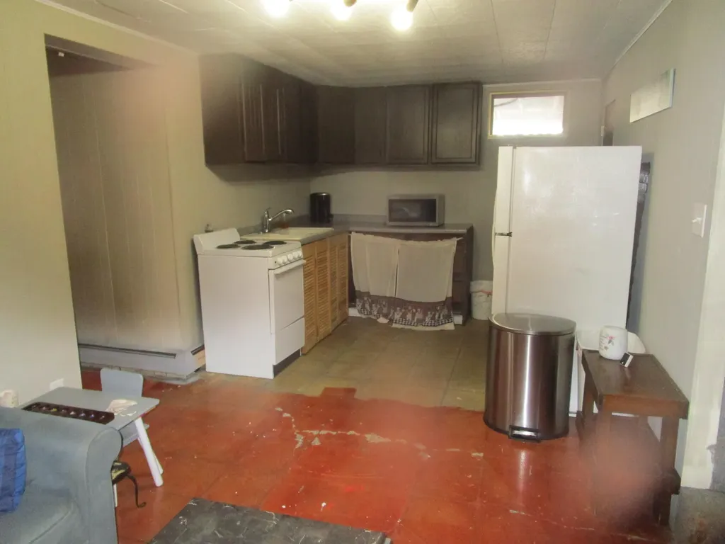 2371 Union Street Hermon ME 04401