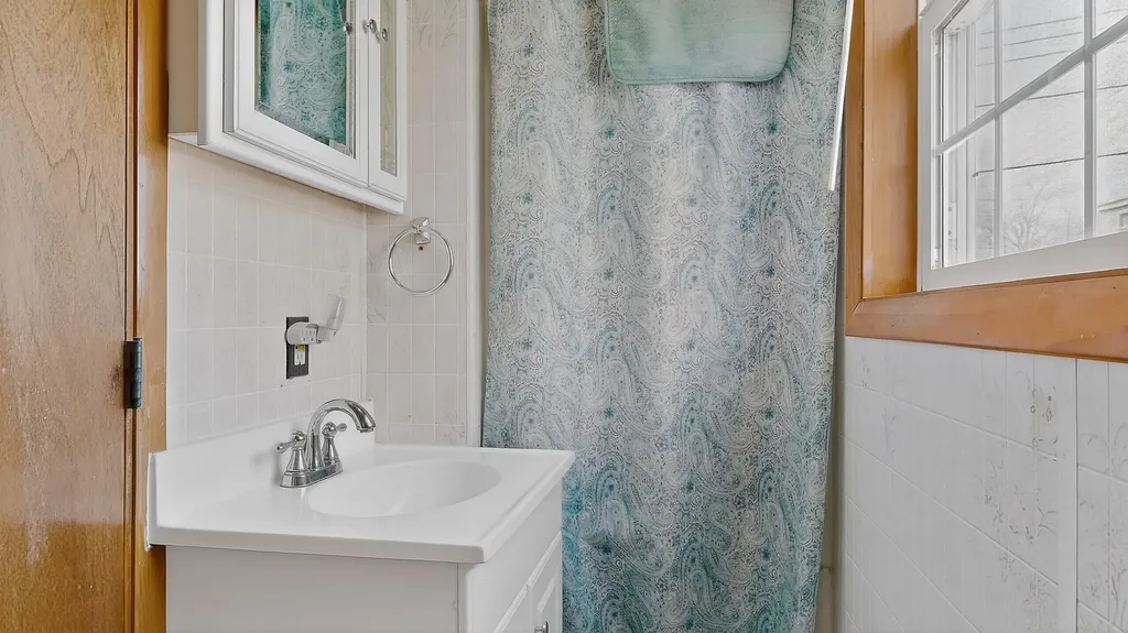 6-8 Avenue Three Scarborough ME 04074