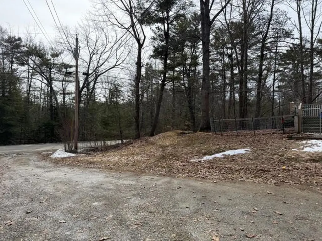 94 Shady Lane Wiscasset ME 04578
