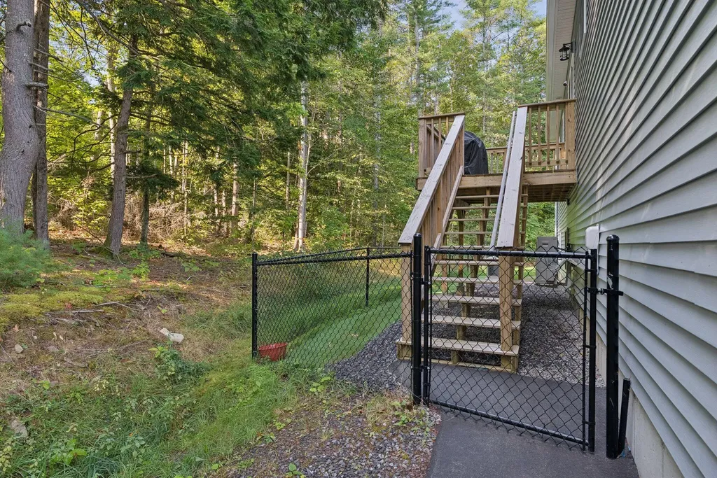 48 St Pierre Drive Sidney ME 04330