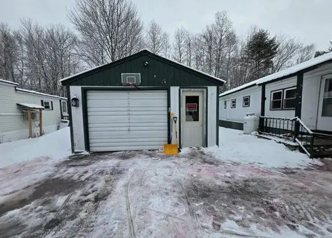 46 Cedar Street Millinocket ME 04462