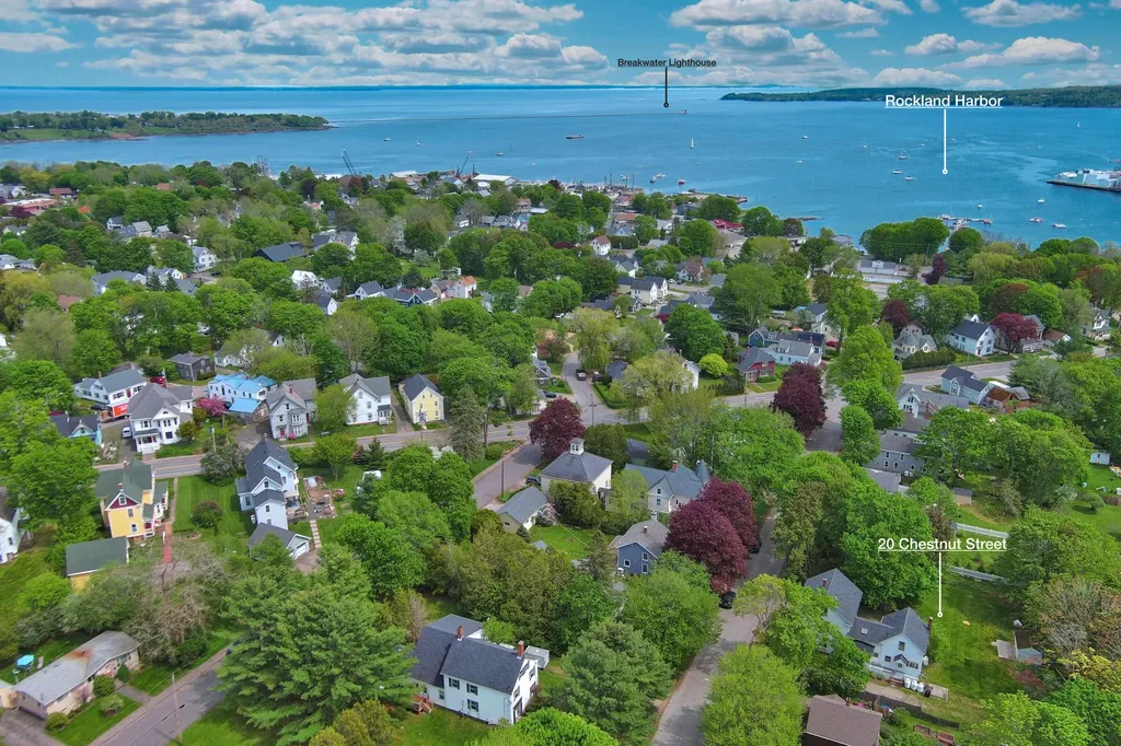 20 Chestnut Street Rockland ME 04841