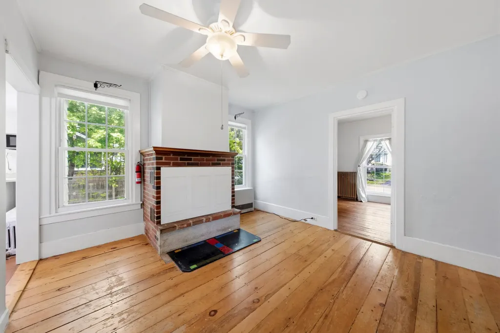20 Chestnut Street Rockland ME 04841