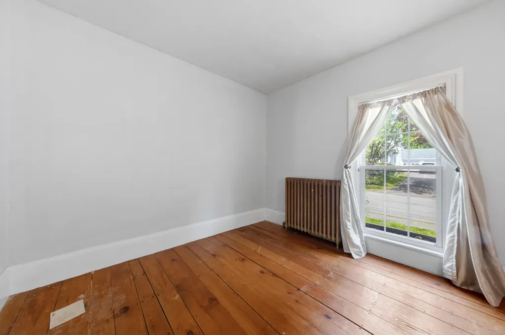 20 Chestnut Street Rockland ME 04841
