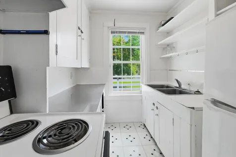 20 Chestnut Street Rockland ME 04841