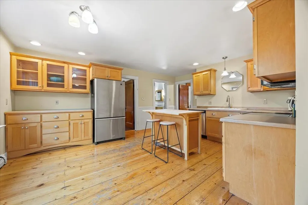 147 Cleaves Street Biddeford ME 04005
