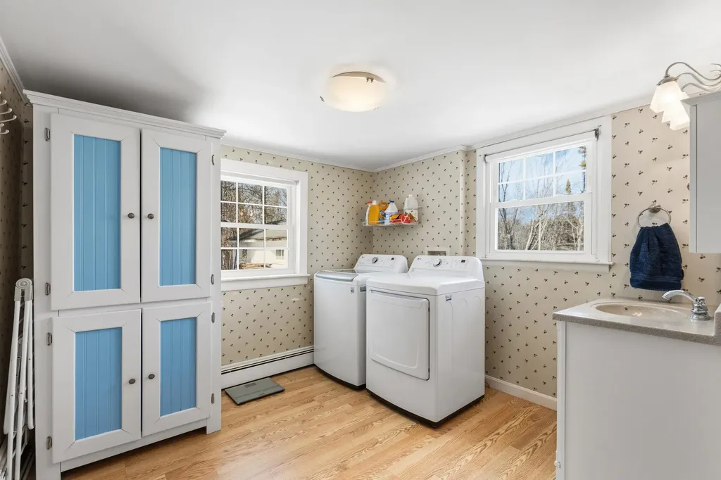 267 W Elm Street Yarmouth ME 04096