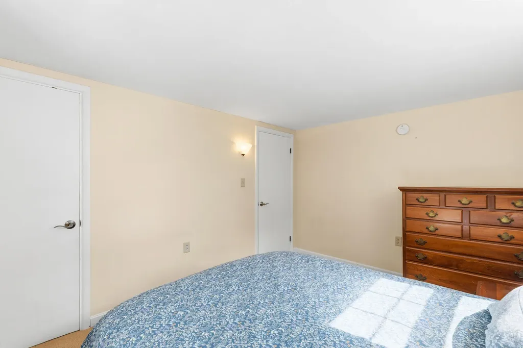267 W Elm Street Yarmouth ME 04096