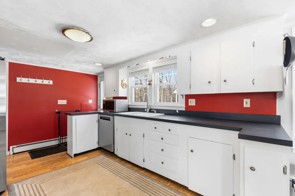 267 W Elm Street Yarmouth ME 04096