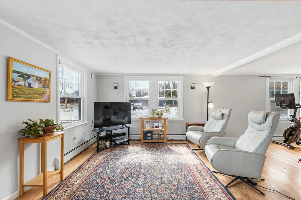 267 W Elm Street Yarmouth ME 04096