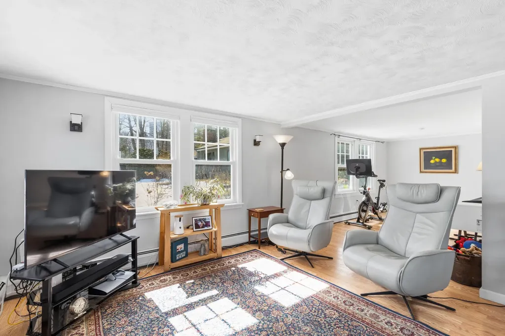267 W Elm Street Yarmouth ME 04096