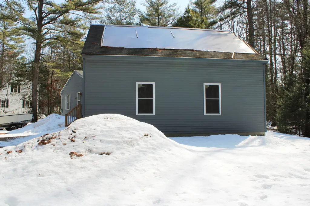 29 Kennedy Drive Waterboro ME 04061