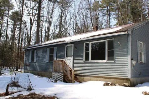 29 Kennedy Drive Waterboro ME 04061