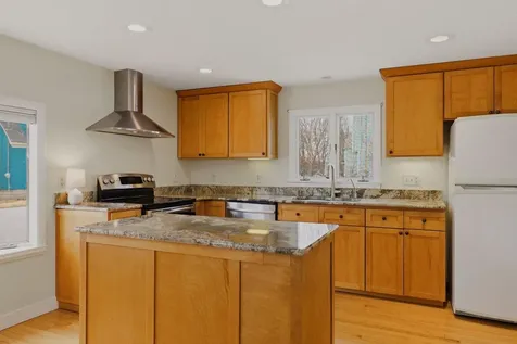 20 Mendum Avenue Kittery ME 03904