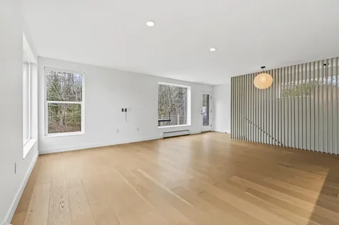 1 Cairn Hill Road Bowdoinham ME 04008