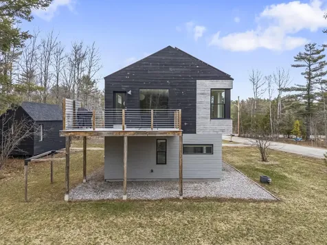1 Cairn Hill Road Bowdoinham ME 04008