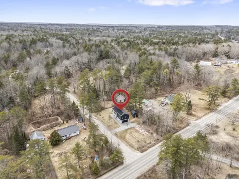 1 Cairn Hill Road Bowdoinham ME 04008