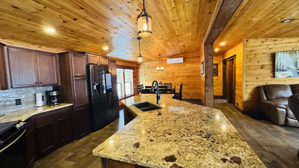 530 East Van Buren Cove Road T17 R3 Wels ME 04785