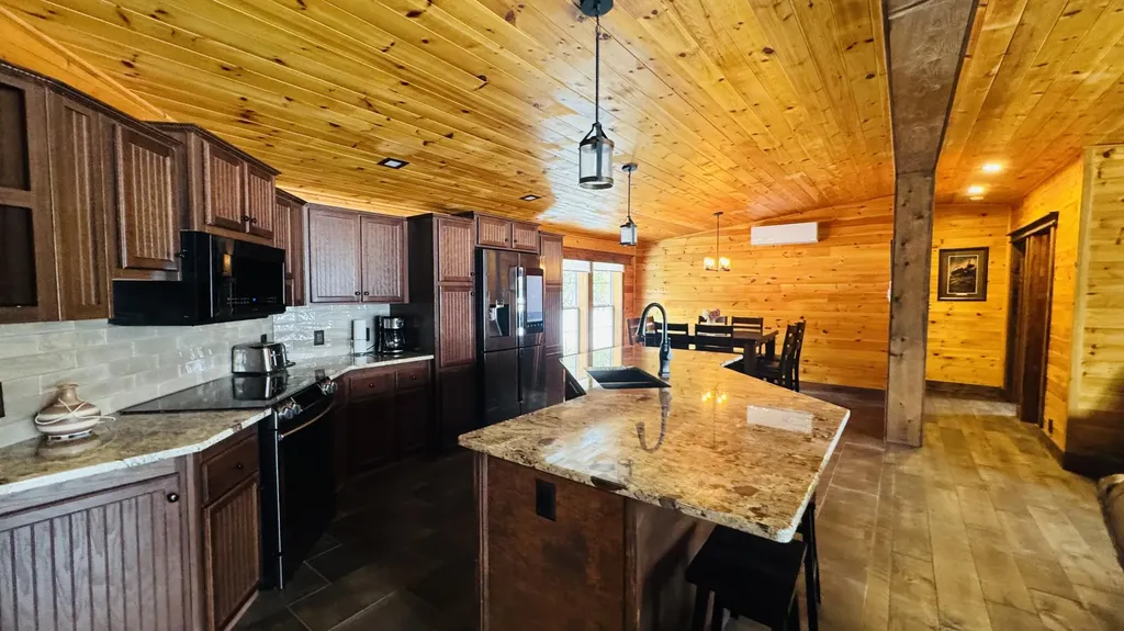 530 East Van Buren Cove Road T17 R3 Wels ME 04785