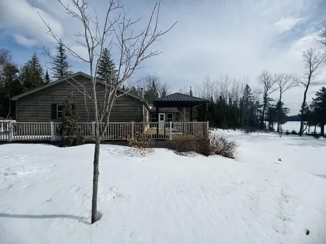 530 East Van Buren Cove Road T17 R3 Wels ME 04785