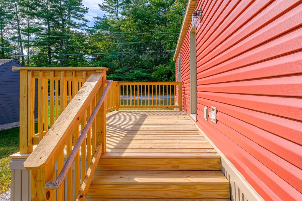 8 Maplewood Drive Limington ME 04049