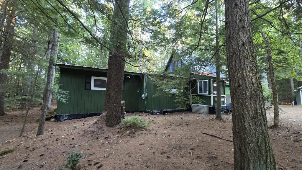 26 Front Avenue Poland ME 04274