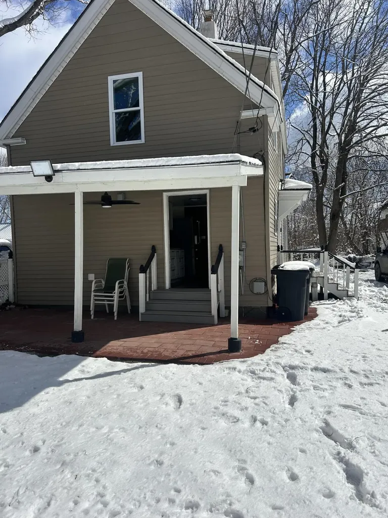 7 Washington Street Augusta ME 04330
