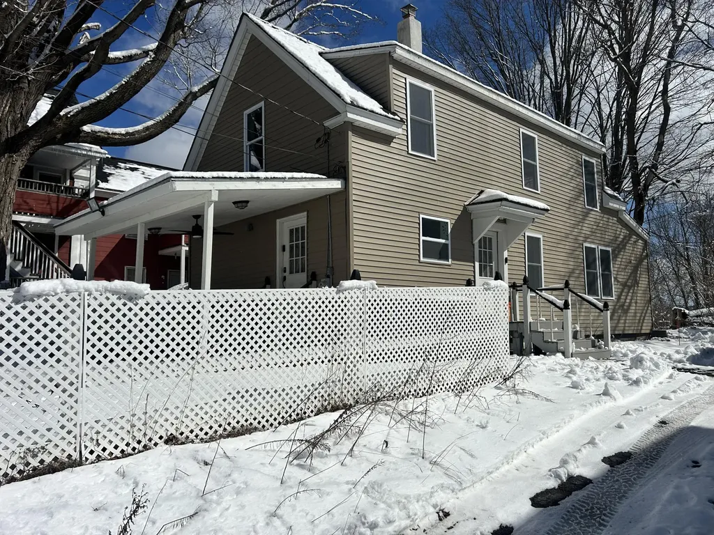 7 Washington Street Augusta ME 04330