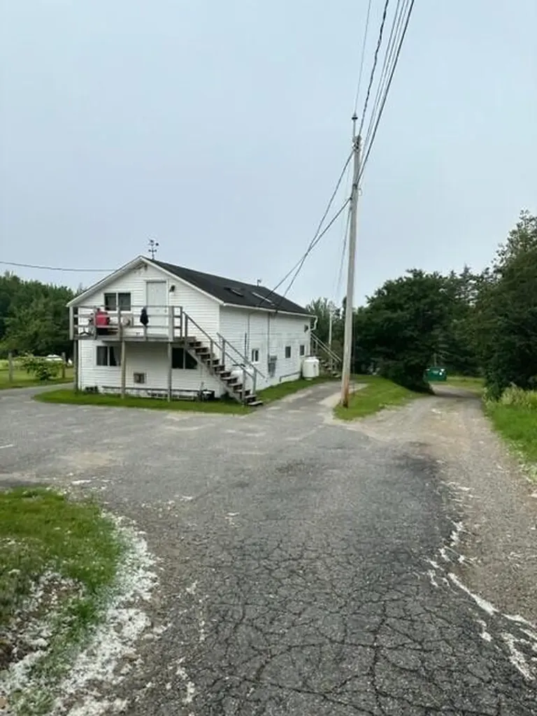 6 Mitchell Lane Gouldsboro ME 04607