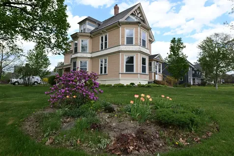 34 Pleasant Street Houlton ME 04730